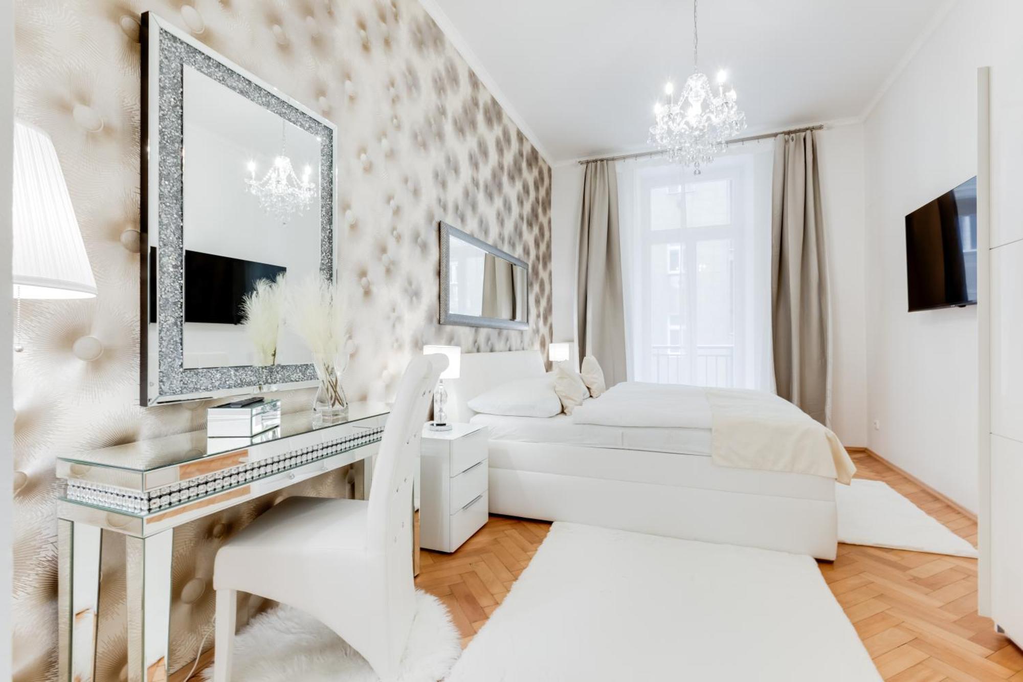 Luxury Riverside Apartments In The Center Of Prága Kültér fotó